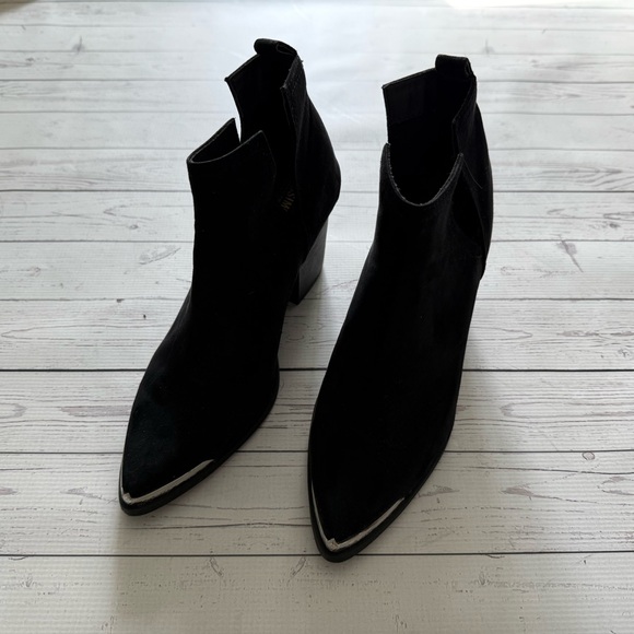 Black Ankle Boots - Picture 4 of 8